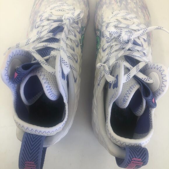 Under Armour Spotlight Clone MC LE Womens 3026342-100 Football Cleats SIZE 8.5 - Picture 4 of 10